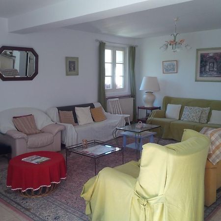 Aparthotel Manoir De La Rousselliere à Loches Extérieur photo