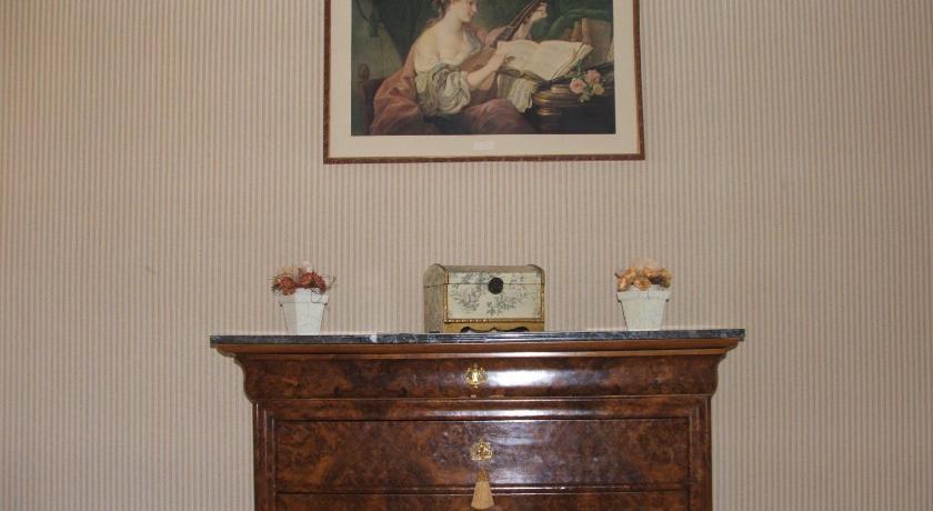 Aparthotel Manoir De La Rousselliere à Loches Extérieur photo