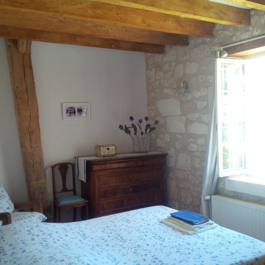 Aparthotel Manoir De La Rousselliere à Loches Chambre photo