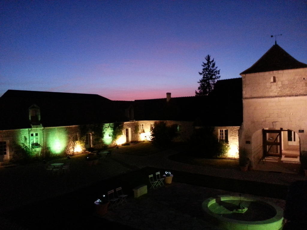 Aparthotel Manoir De La Rousselliere à Loches Extérieur photo